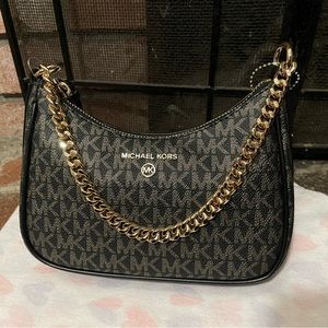 Jet Set Charm Small Logo Pochette